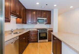 60 E Monroe St in Chicago, IL - Building Photo - Building Photo