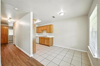 1326-1328 S Travis St in Sherman, TX - Building Photo - Building Photo