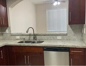 8964 W Flagler St in Miami, FL - Building Photo - Building Photo