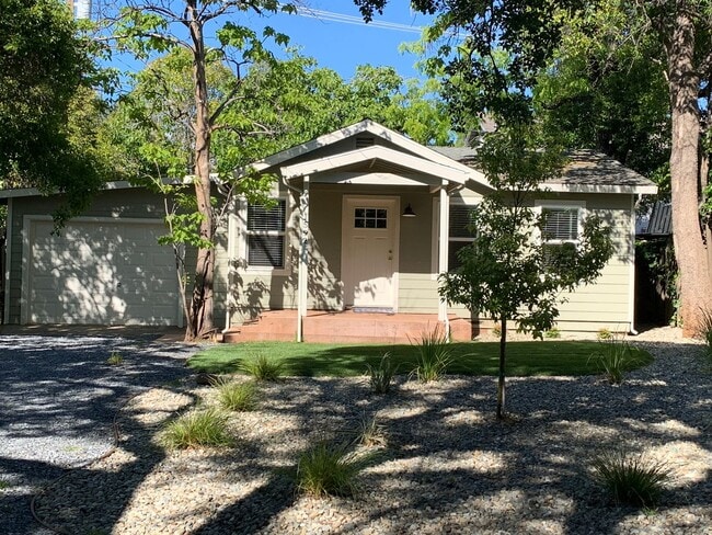 property at 1592 Lilac Ln