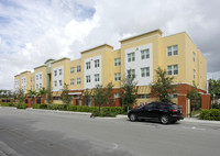 Madison View Apartments in Miami, FL - Foto de edificio - Building Photo