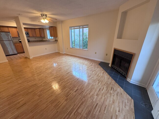 325 Franklin St, Unit 408 in Cambridge, MA - Building Photo - Building Photo