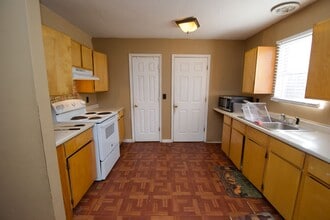 1115 Watwood Ave in Opelika, AL - Building Photo - Building Photo