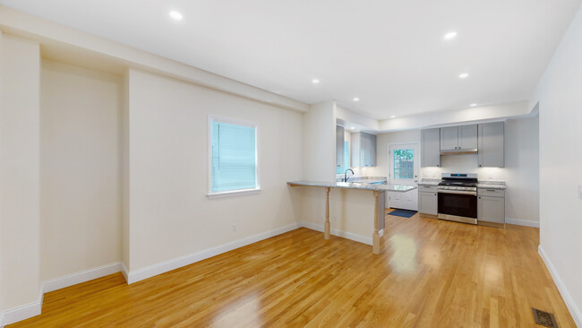 property at 18 Litchfield St