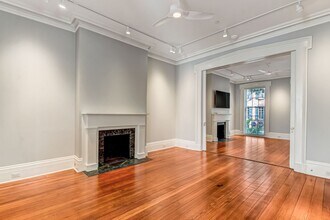 31 E Jones St in Savannah, GA - Building Photo - Building Photo