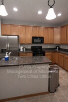 15584 Empress Ave N in Hugo, MN - Building Photo