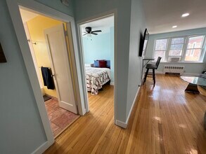 145 Farragut Rd, Unit #11 in Boston, MA - Foto de edificio - Building Photo