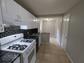 1936 Alert Dr in St. Louis, MO - Building Photo - Building Photo