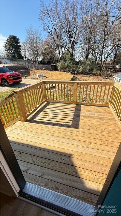 19815 N Ferry St in Cornelius, NC - Building Photo