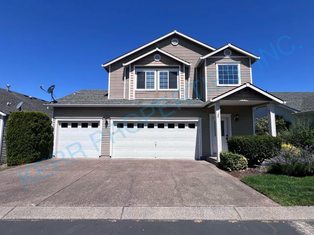 21125 Pebble Ln in Fairview, OR - Building Photo