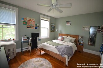 234 Cypress St, Unit 3 in Brookline, MA - Building Photo - Building Photo