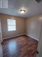 709 Edgewood Ct in Hinesville, GA - Building Photo - Building Photo