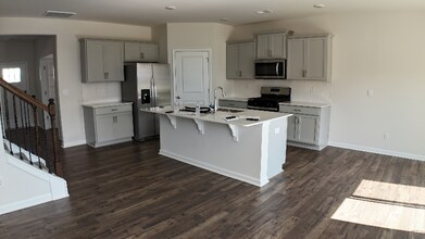 225 Mosby Dr in Fountain Inn, SC - Building Photo - Building Photo