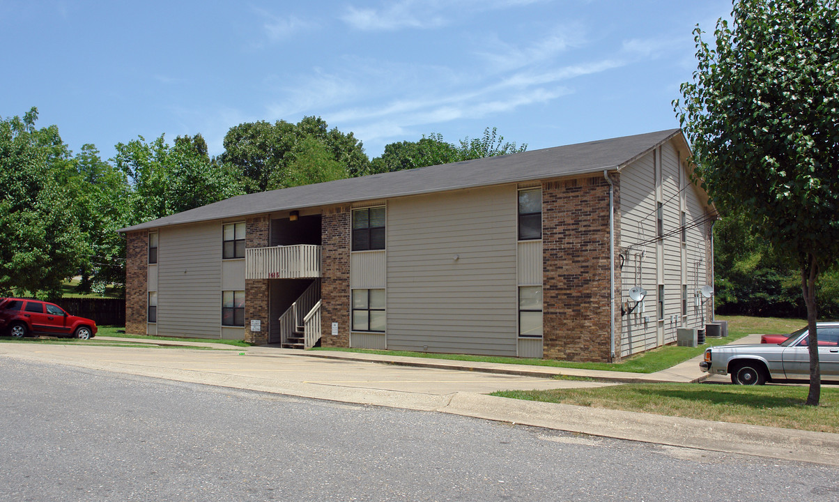 1415 Kyle Rd in Benton, AR - Foto de edificio