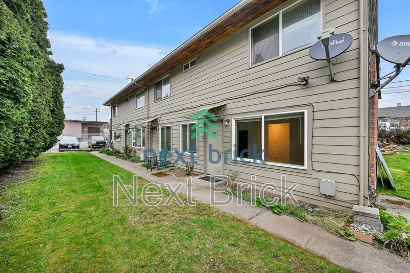 701 S Kenyon St in Seattle, WA - Building Photo