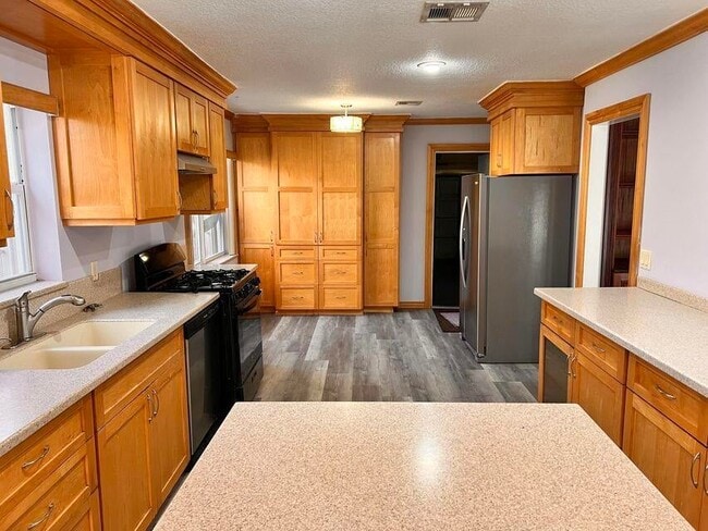 1580 NW 11th St