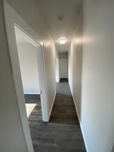 576 E Fall Creek Pkwy N Dr-Unit -2 in Indianapolis, IN - Building Photo - Building Photo