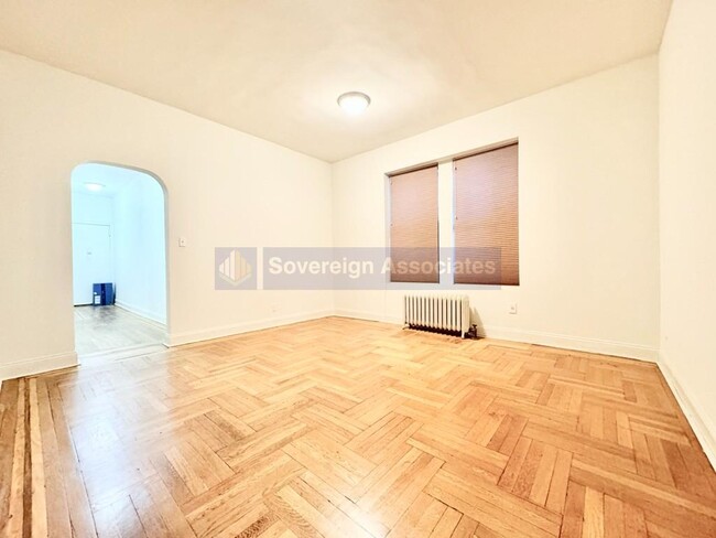 664 W 163rd St, Unit 6 in New York, NY - Building Photo - Building Photo