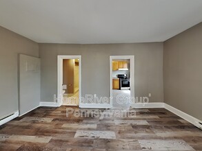 33 S 18th St in Harrisburg, PA - Building Photo - Building Photo