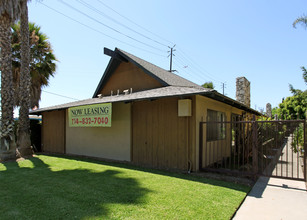 Waterstone Garden (wat117) in Tustin, CA - Building Photo - Building Photo