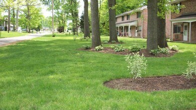 463 Brentwood Dr in Kent, OH - Building Photo - Building Photo