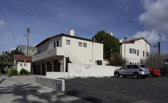 Olive Street Apartments in San Diego, CA - Foto de edificio - Building Photo