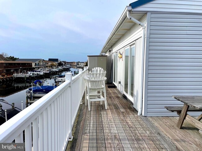 property at 117 Newport Bay Dr