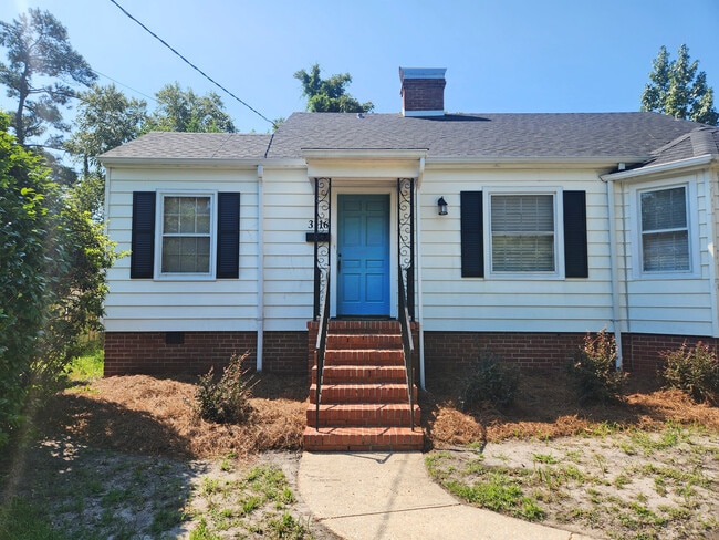 property at 3116 Camden Cir