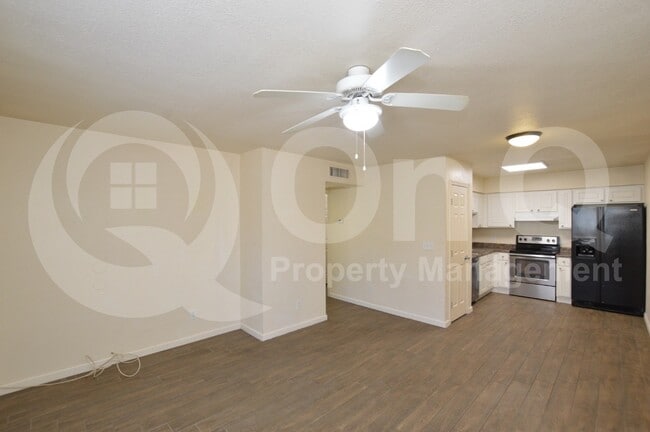 2719 E Tierra Buena Ln in Phoenix, AZ - Building Photo - Building Photo