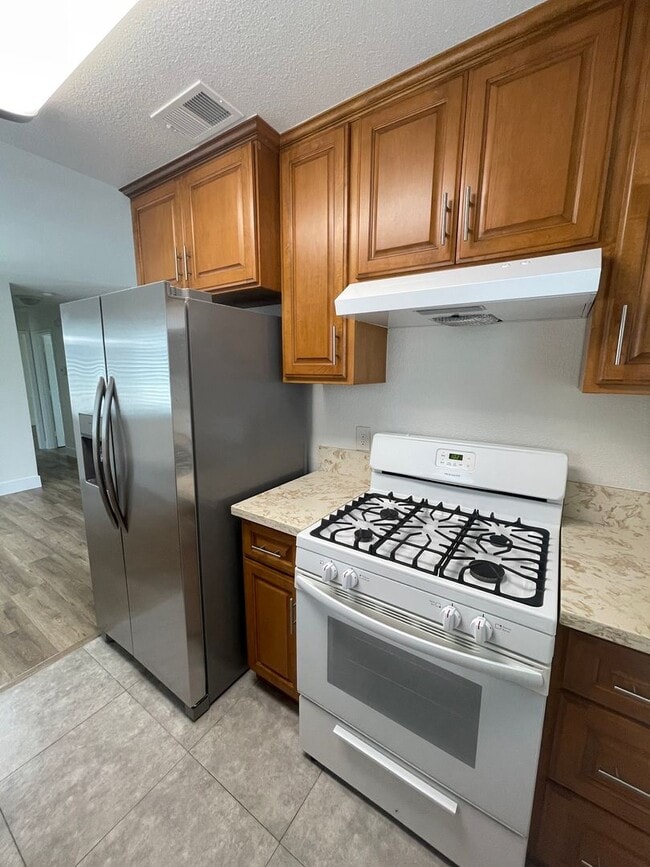 property at 924 S Cambridge St