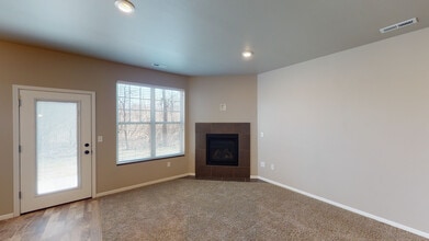 407 26th Ave W in West Fargo, ND - Building Photo - Building Photo