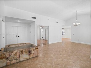 15531 SW 54th Terrace in Miami, FL - Building Photo - Building Photo