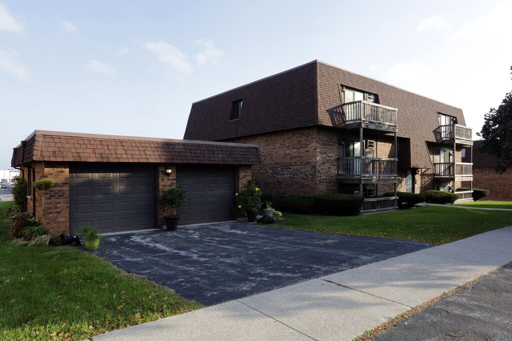 3212 W 184th St Apartments Homewood, IL Apartments For Rent