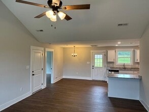 702 Timothy Ln in Bowling Green, KY - Building Photo - Building Photo