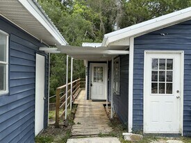 2141 E Camp N Comfort Ln in Avon Park, FL - Building Photo