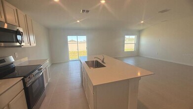 4742 Katrina Dr in Haines City, FL - Building Photo - Building Photo