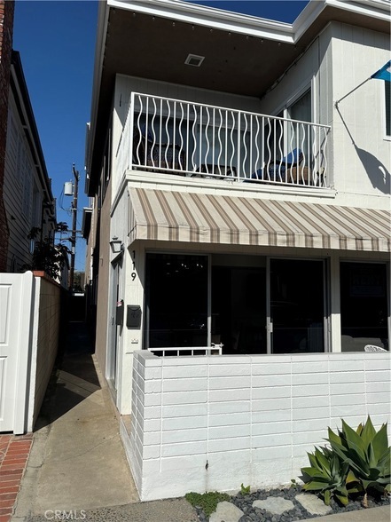 119 Ruby Ave, Unit 4XX in Newport Beach, CA - Building Photo - Building Photo