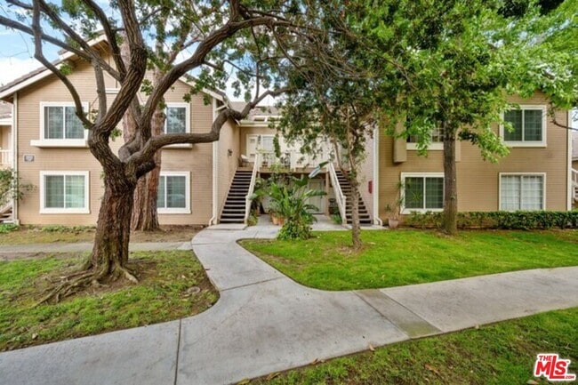 property at 3802 Dunford Ln
