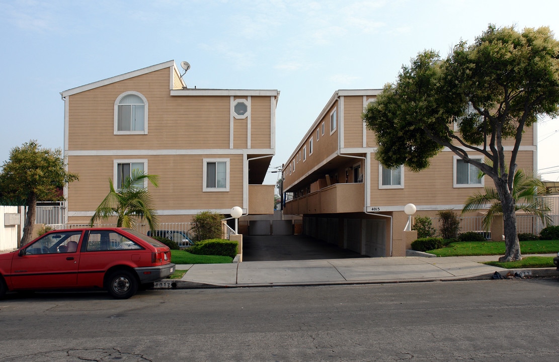 4017 W 145th St in Hawthorne, CA - Foto de edificio