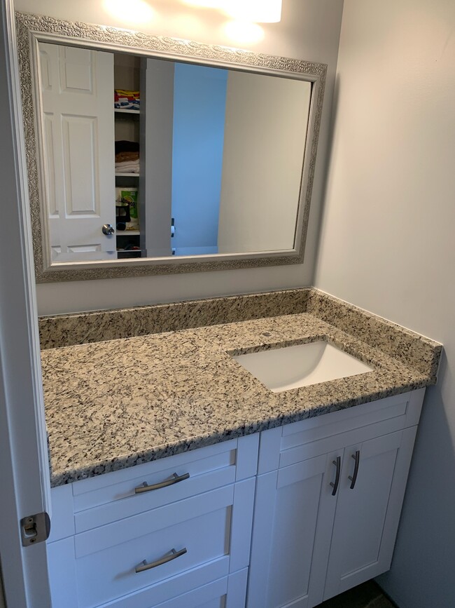 1417 Canterbury Rd N in St. Petersburg, FL - Building Photo - Building Photo