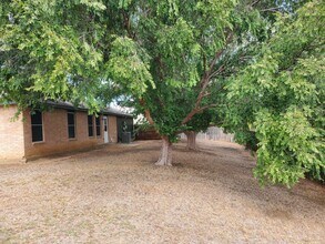 1036 Scenic Dr in Justin, TX - Building Photo - Building Photo