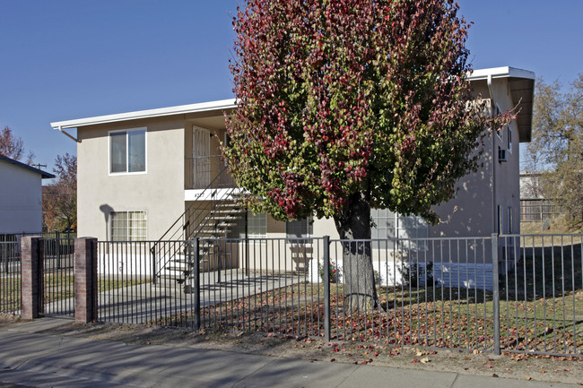 4227 Tresler Ave in North Highlands, CA - Building Photo - Building Photo