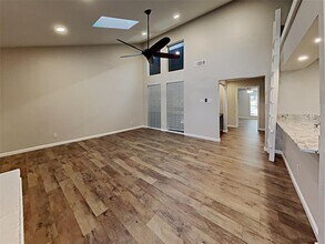 7525 Holly Hill Dr-Unit -40 in Dallas, TX - Building Photo - Building Photo