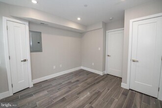 2213 Emerald St in Philadelphia, PA - Building Photo - Building Photo