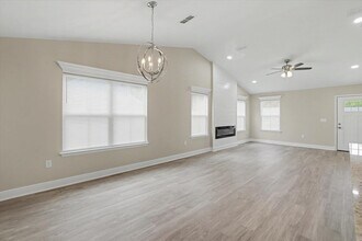 37 Haida Trail in Crawfordville, FL - Building Photo - Building Photo