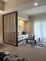 5300 NW 87th Ave in Doral, FL - Building Photo