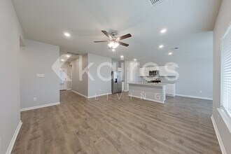 123 Yardley Ct in Lafayette, LA - Foto de edificio - Building Photo