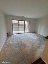 11703 Olde English Dr in Reston, VA - Building Photo - Building Photo