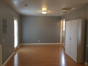 22924 Clover Spring Pl in Tehachapi, CA - Building Photo - Building Photo