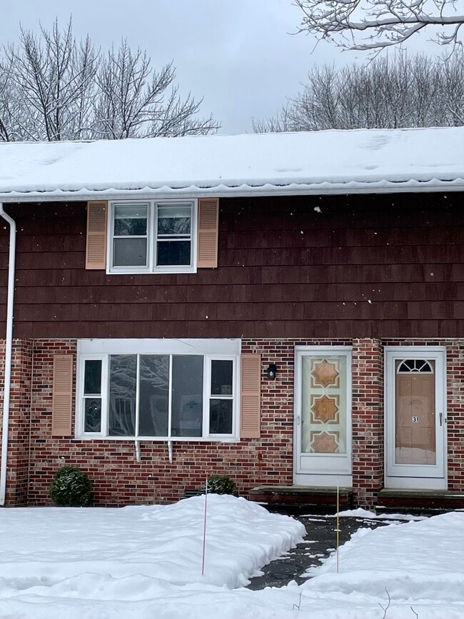 property at 33 Villa Rd